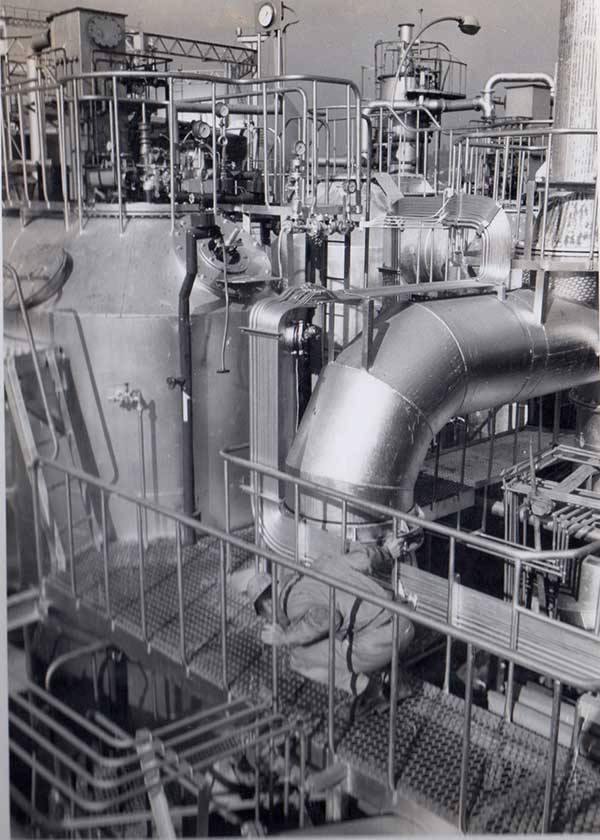16-2-29 原町ガス工場蒸気再生器完成（38.10.31）
